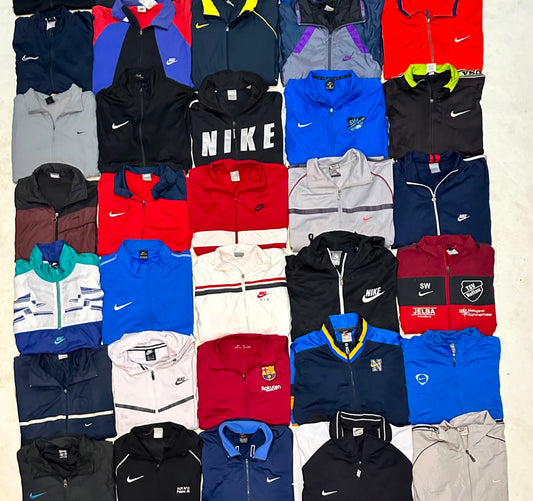 30 VINTAGE NIKE BUNDLE